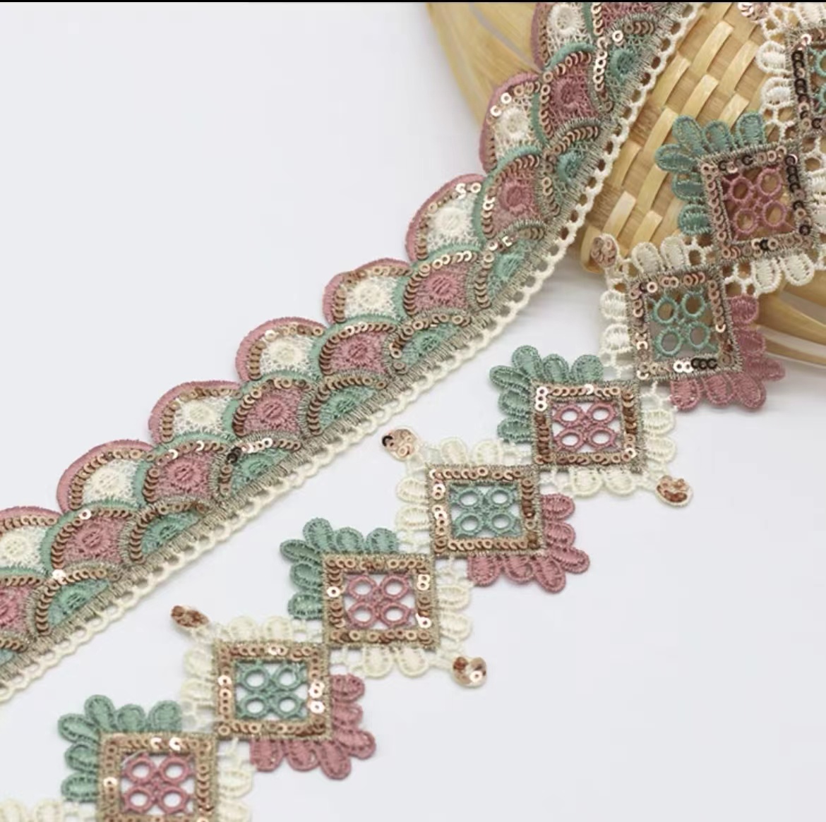 6.5cm multicolor gold thread embroidery lace