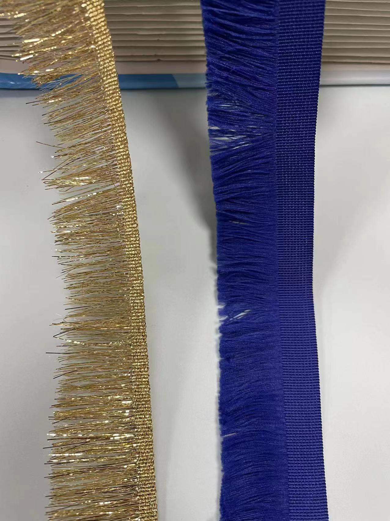 4.5cm single side golden onion fringed belt